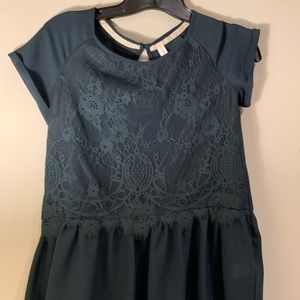 Xhiliration Hunter Green Lacy Top, Gently Worn